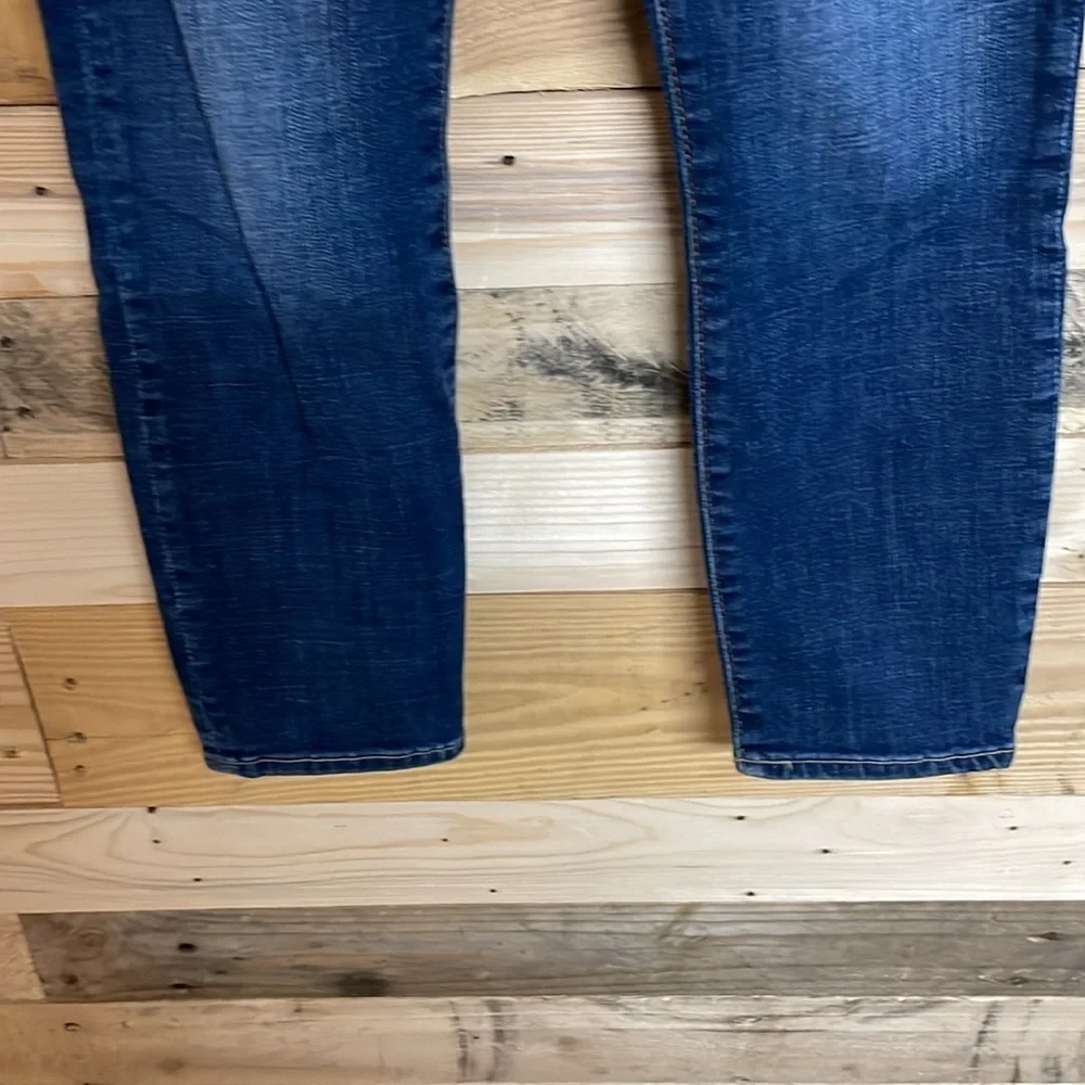 GAP size 27R true skinny super high-rise crop dark wash jeans